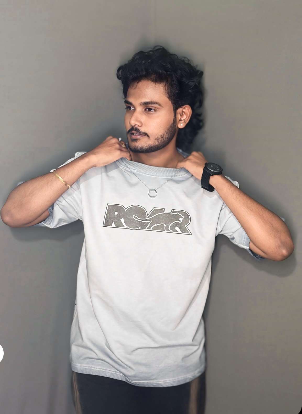 roar sun faded oversized – white grey roar sun faded oversized – white grey