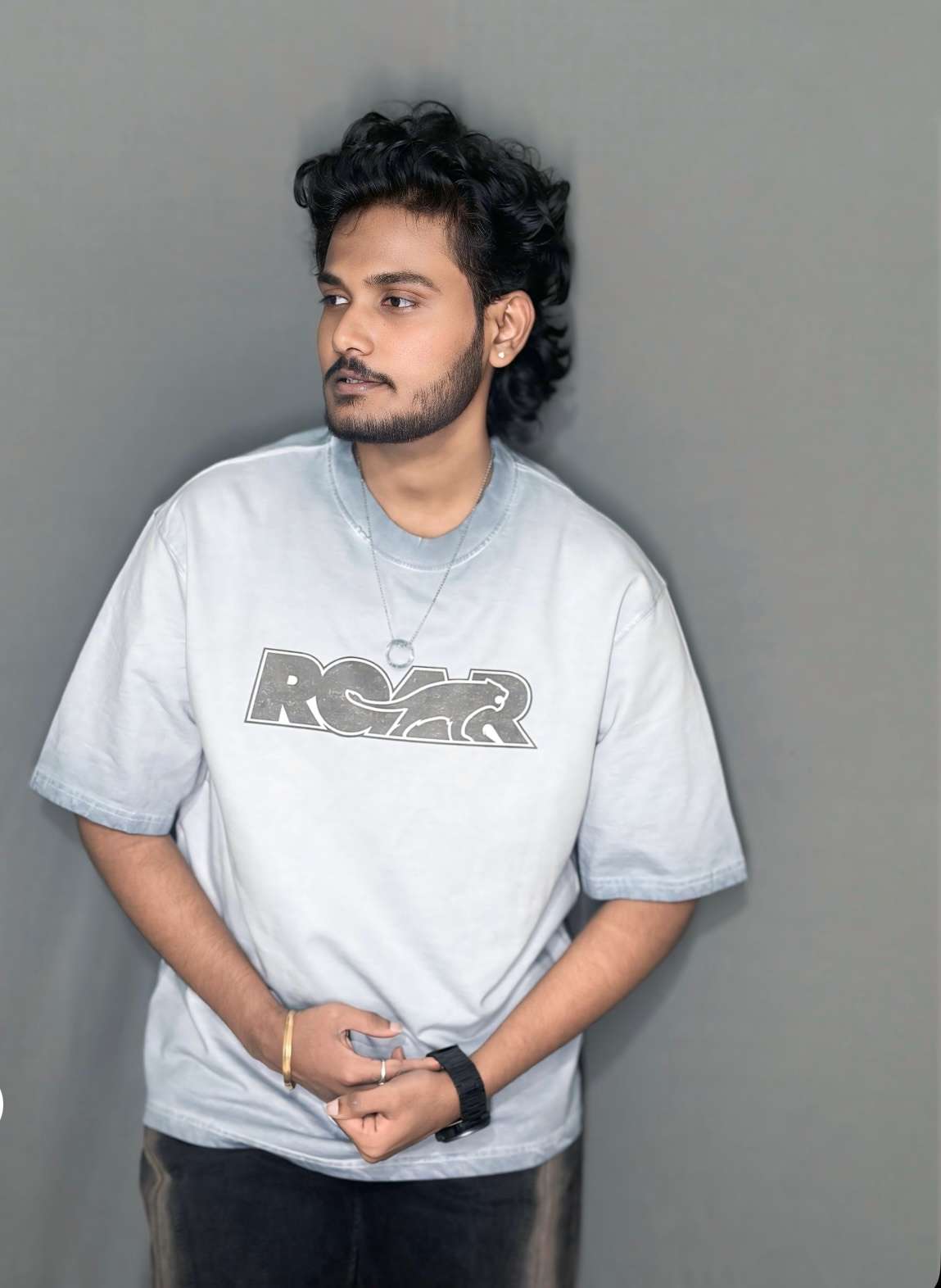 roar sun faded oversized – white grey roar sun faded oversized – white grey